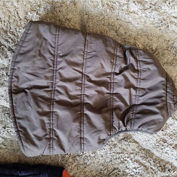 Carters Boys sleeveless   - Picture 2 of 6